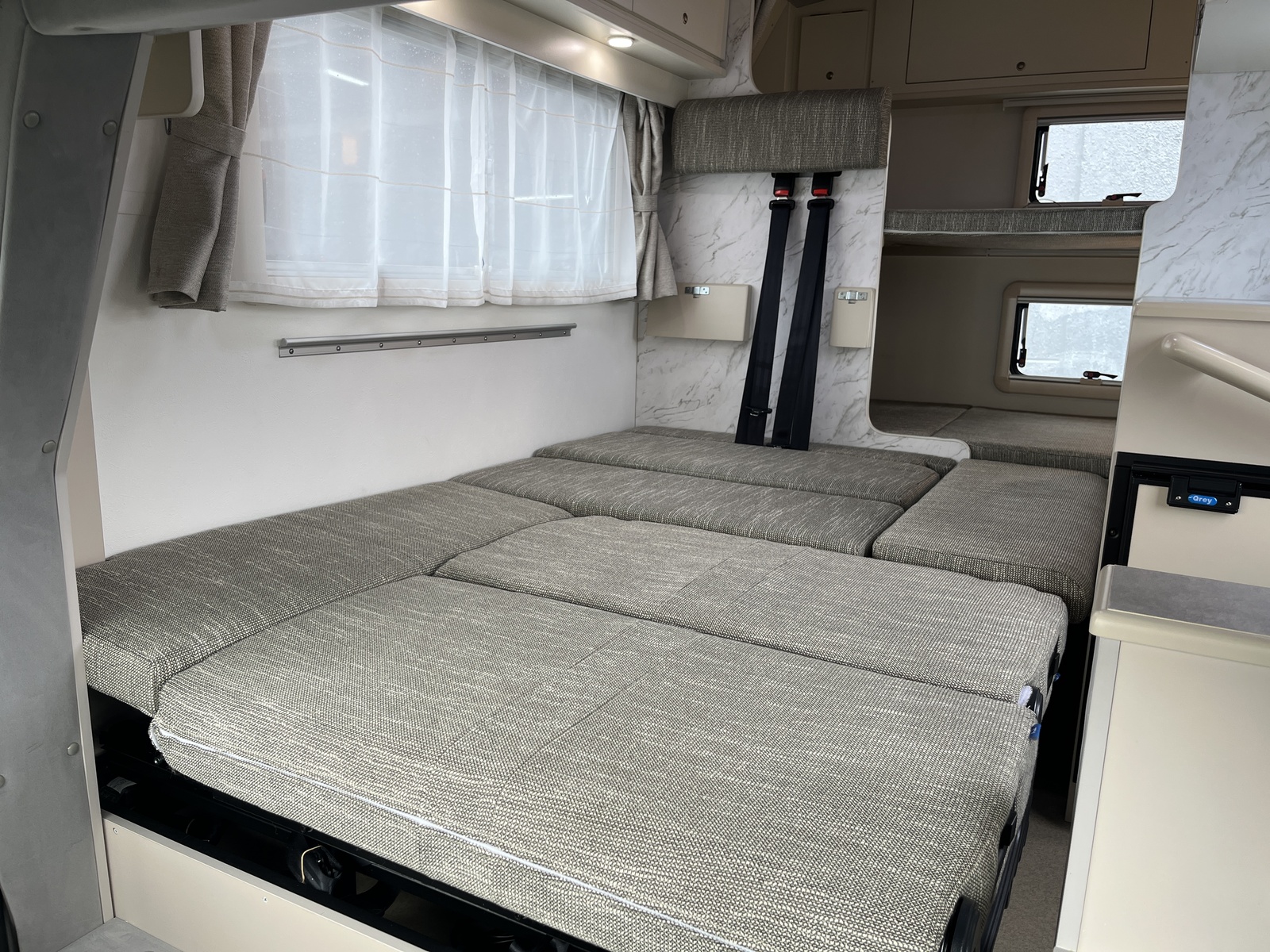 キャンピングカー キャブコン AtoZ ｱﾚﾝ･ﾛｰ ﾏｯｸｽﾌｧﾝ 冷蔵庫 1ｵｰﾅｰ