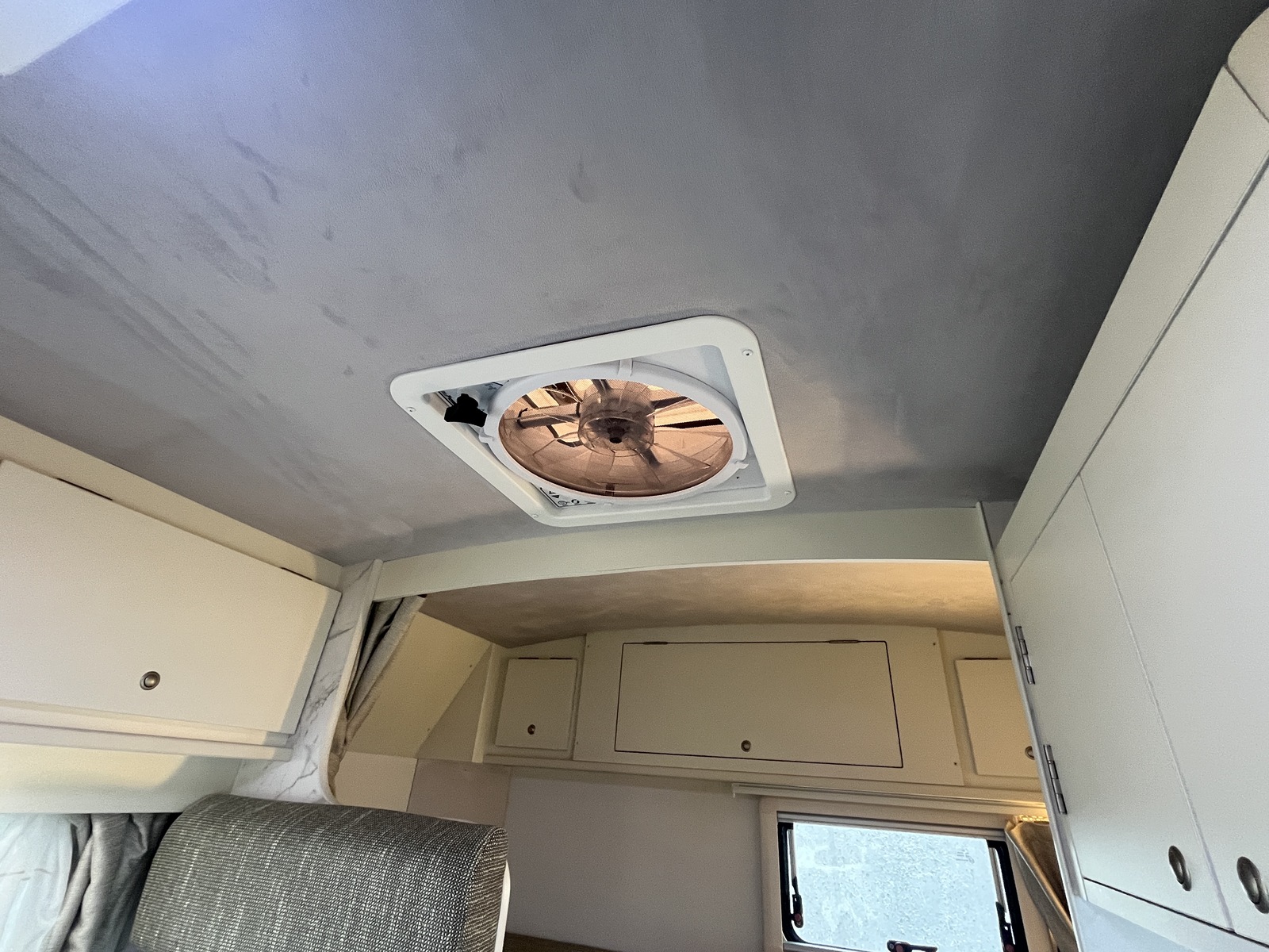 キャンピングカー キャブコン AtoZ ｱﾚﾝ･ﾛｰ ﾏｯｸｽﾌｧﾝ 冷蔵庫 1ｵｰﾅｰ