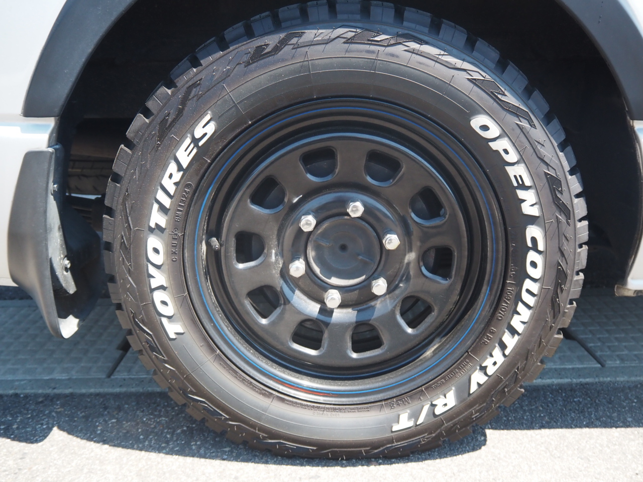 キャンピングカー バンコン ﾊｲｴｰｽ ﾄｲﾌｧｸﾄﾘｰ ﾄｲｽﾞﾎﾞｯｸｽ 4WD