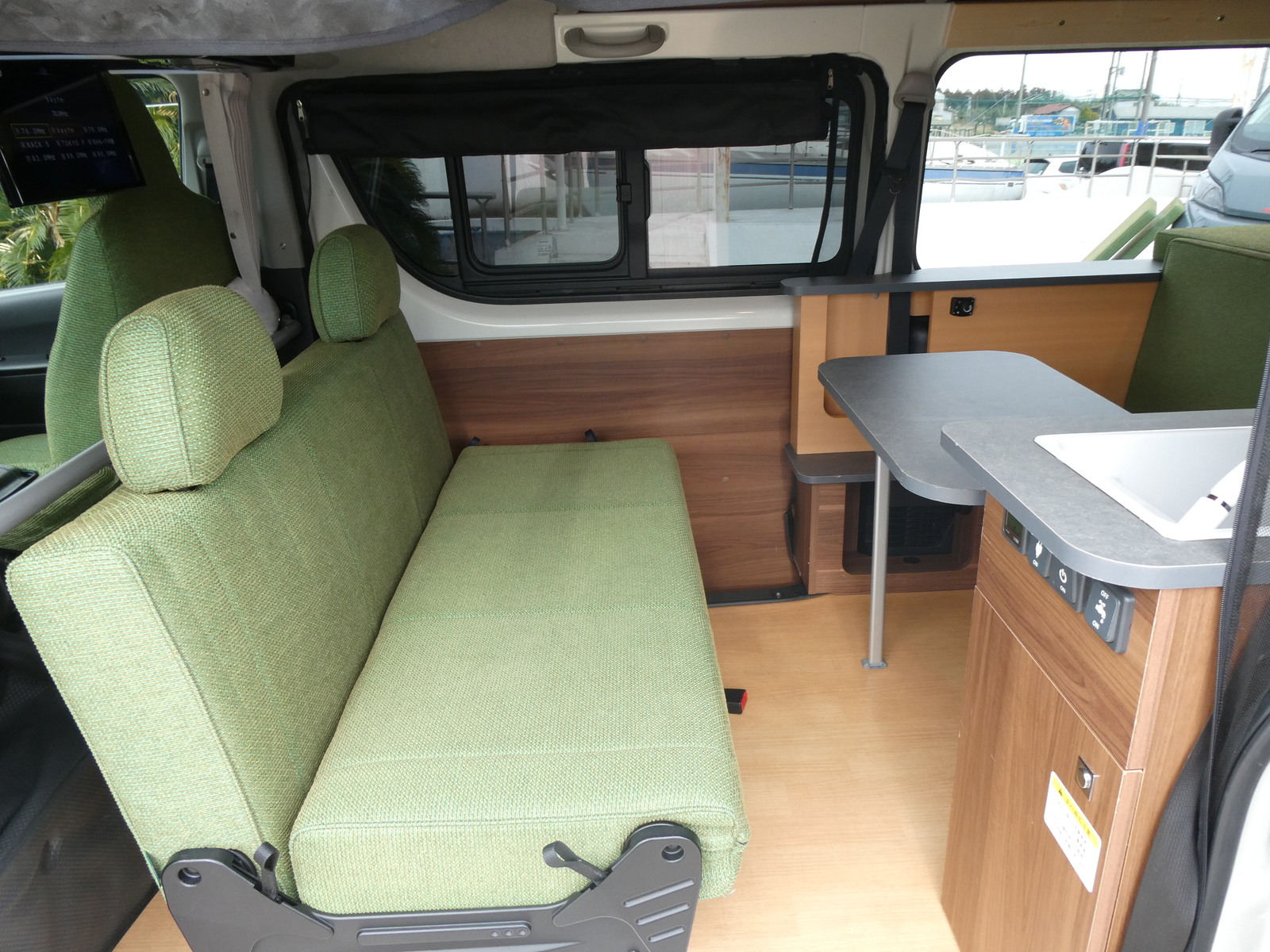 キャンピングカー バンコン ﾄｲﾌｧｸﾄﾘｰ　ｸﾞﾘｰﾝﾊﾞﾃﾞｨ　FFﾋｰﾀｰ