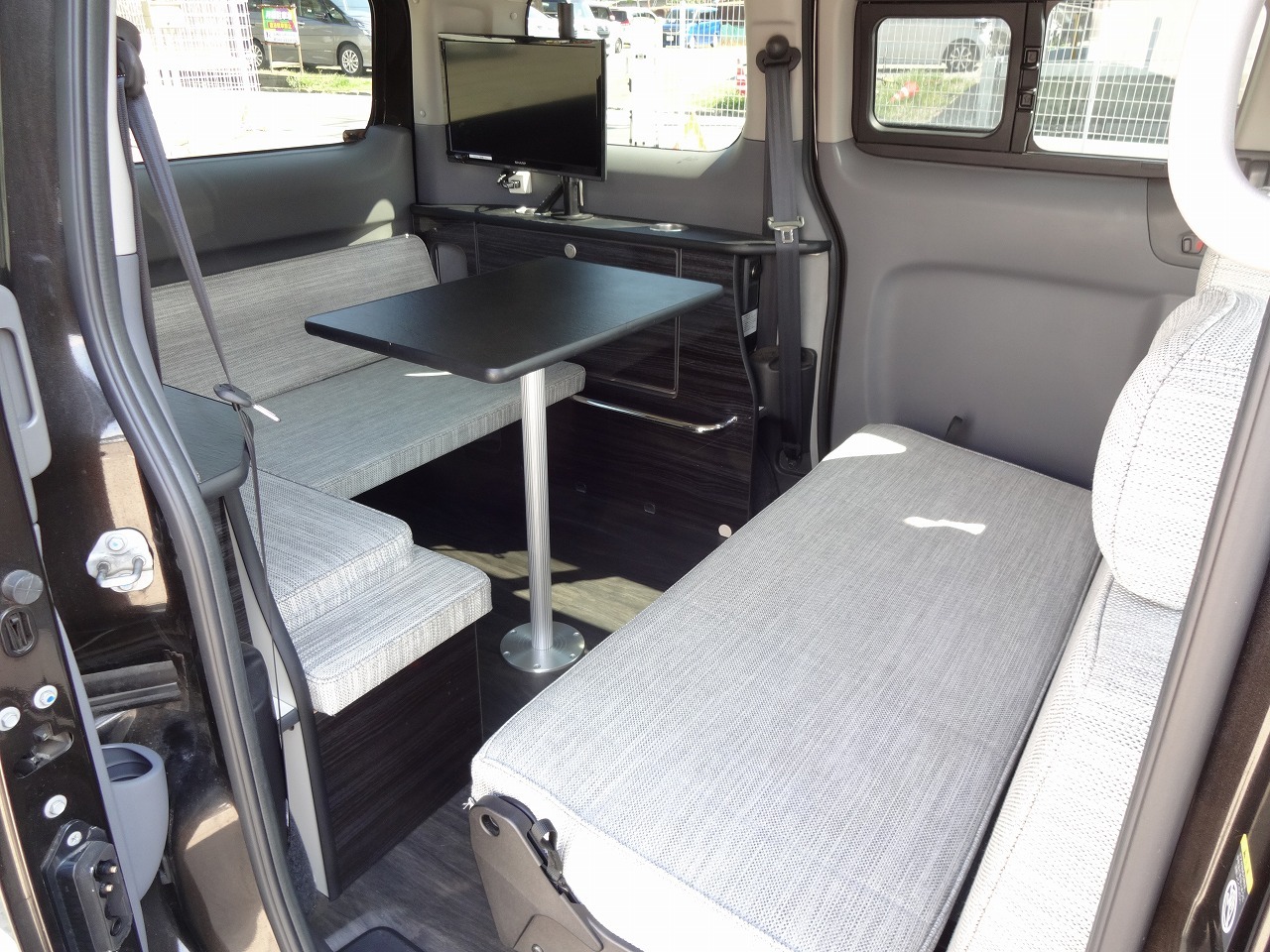 キャンピングカー バンコン NV200ﾊﾞﾈｯﾄ ｱﾈｯｸｽ ﾌｧﾐﾘｰﾜｺﾞﾝSS