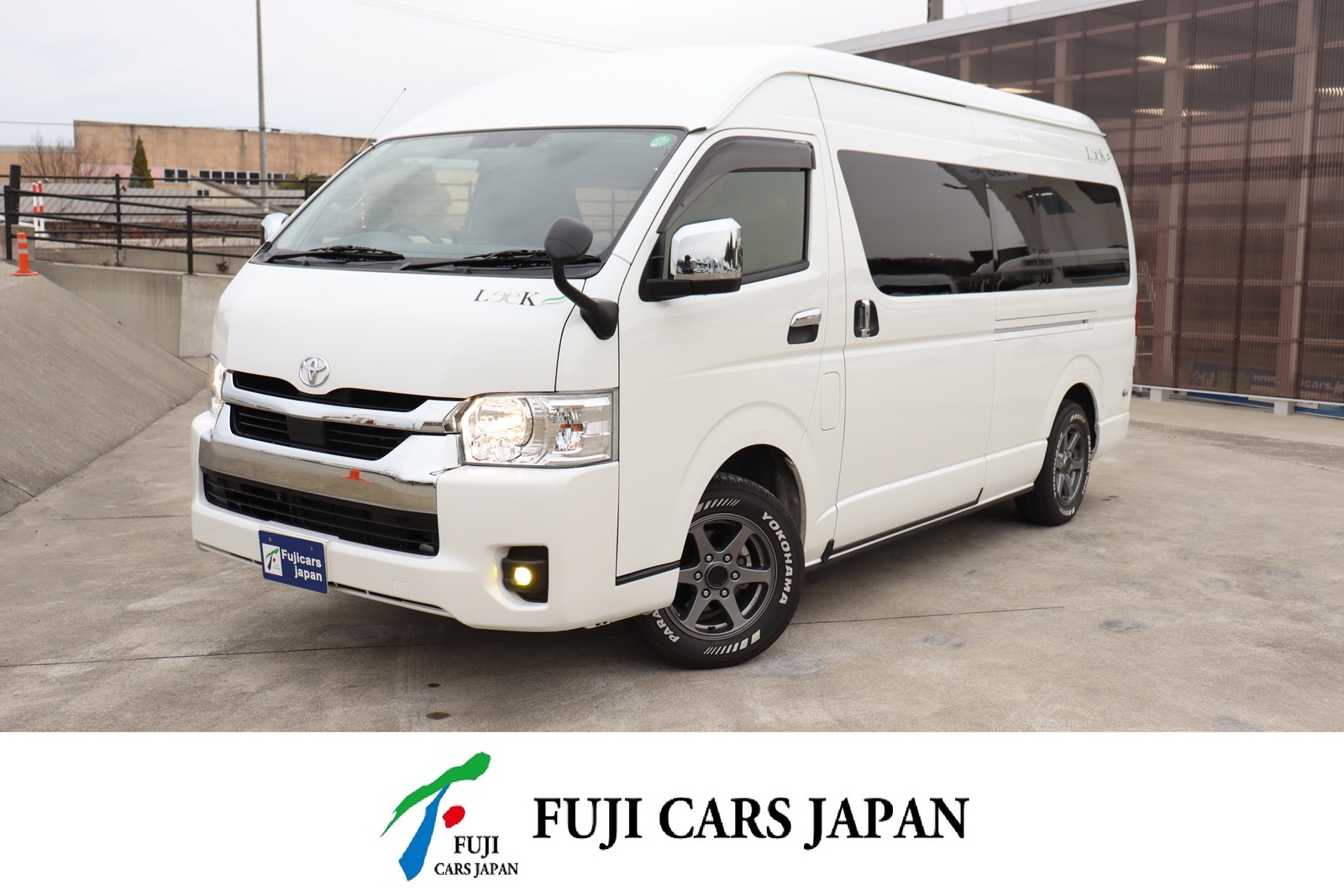 キャンピングカー バンコン ハイエース ナッツRV リークⅡ FFヒーター 4WD