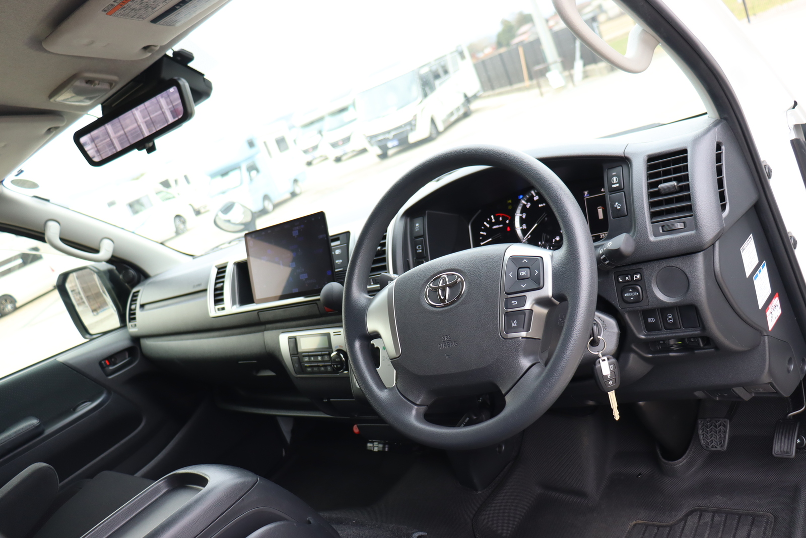 キャンピングカー バンコン ﾊｲｴｰｽ ﾅｯﾂRV ﾘｰｸⅡ FFﾋｰﾀｰ 4WD