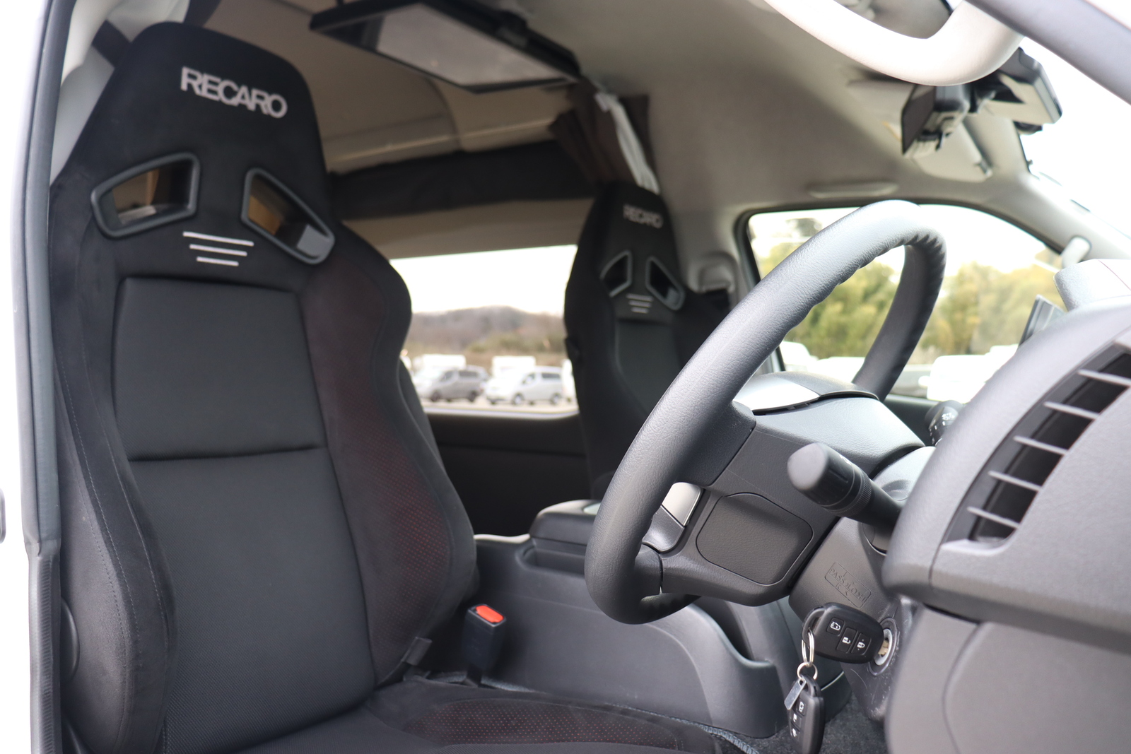 キャンピングカー バンコン ﾊｲｴｰｽ ﾅｯﾂRV ﾘｰｸⅡ FFﾋｰﾀｰ 4WD