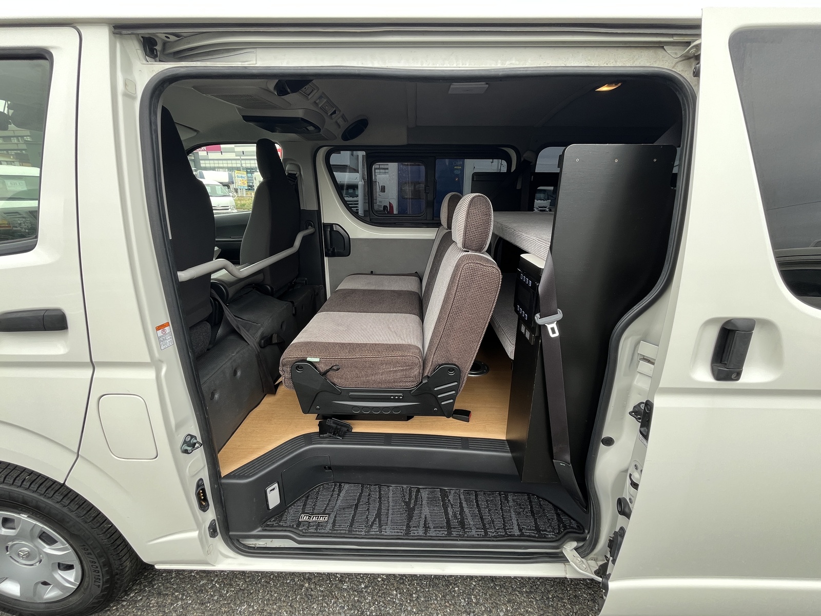 キャンピングカー バンコン ﾄｲﾌｧｸﾄﾘｰ ﾄｲｽﾞﾎﾞｯｸｽ FFﾋｰﾀｰ TSS