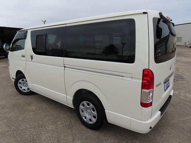 キャンピングカー バンコン ﾊｲｴｰｽ RVﾋﾞｯｸﾌｯﾄ ｽｳｨﾝｸﾞN4.7