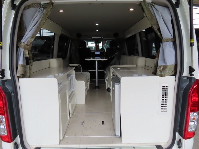 キャンピングカー バンコン ﾊｲｴｰｽ RVﾋﾞｯｸﾌｯﾄ ｽｳｨﾝｸﾞN4.7