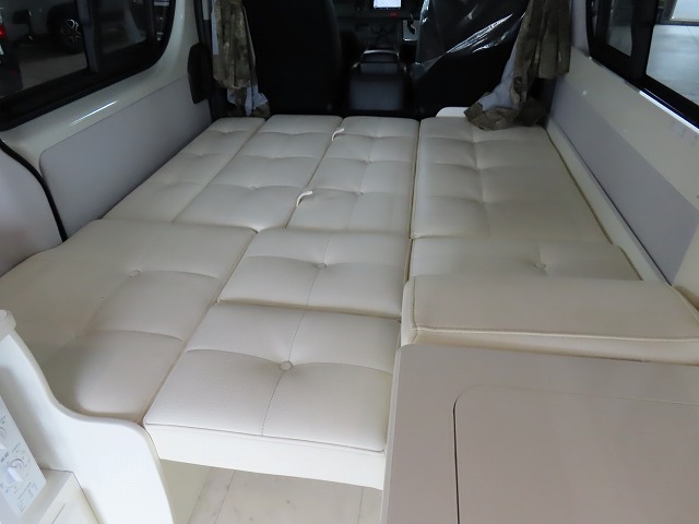 キャンピングカー バンコン ﾊｲｴｰｽ RVﾋﾞｯｸﾌｯﾄ ｽｳｨﾝｸﾞN4.7