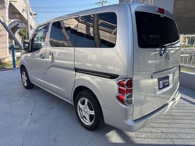 キャンピングカー バンコン NV200ﾊﾞﾈｯﾄ ｱﾈｯｸｽ ﾌｧﾐﾘｰﾜｺﾞﾝSS