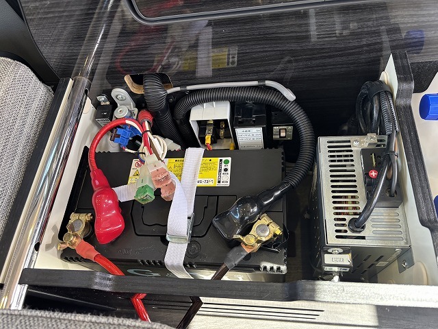 キャンピングカー バンコン NV200ﾊﾞﾈｯﾄ ｱﾈｯｸｽ ﾌｧﾐﾘｰﾜｺﾞﾝSS