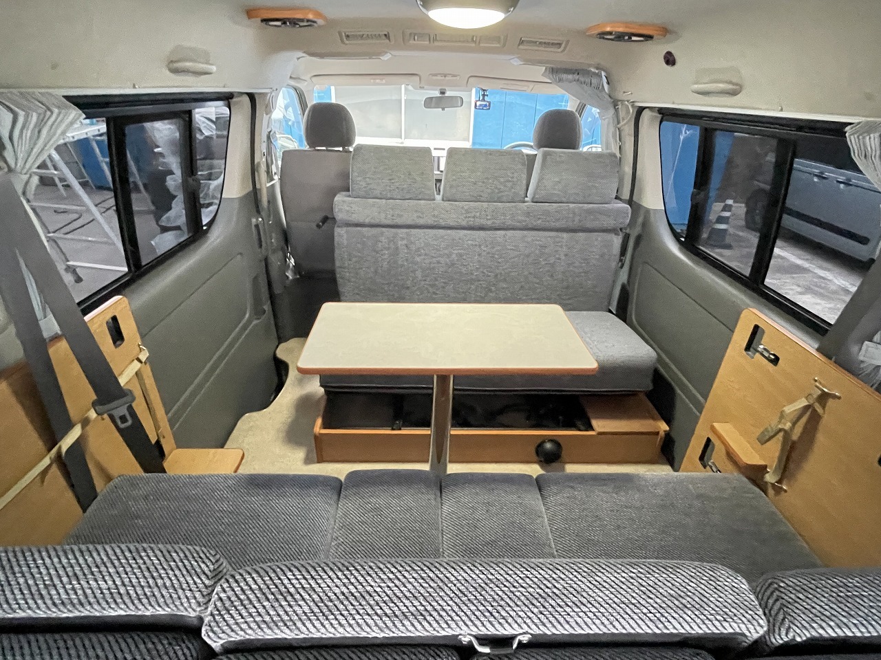 キャンピングカー バンコン ﾊｲｴｰｽ ﾘﾝｴｲ ﾊﾞｶﾝﾁｪｽ FFﾋｰﾀｰ 4WD