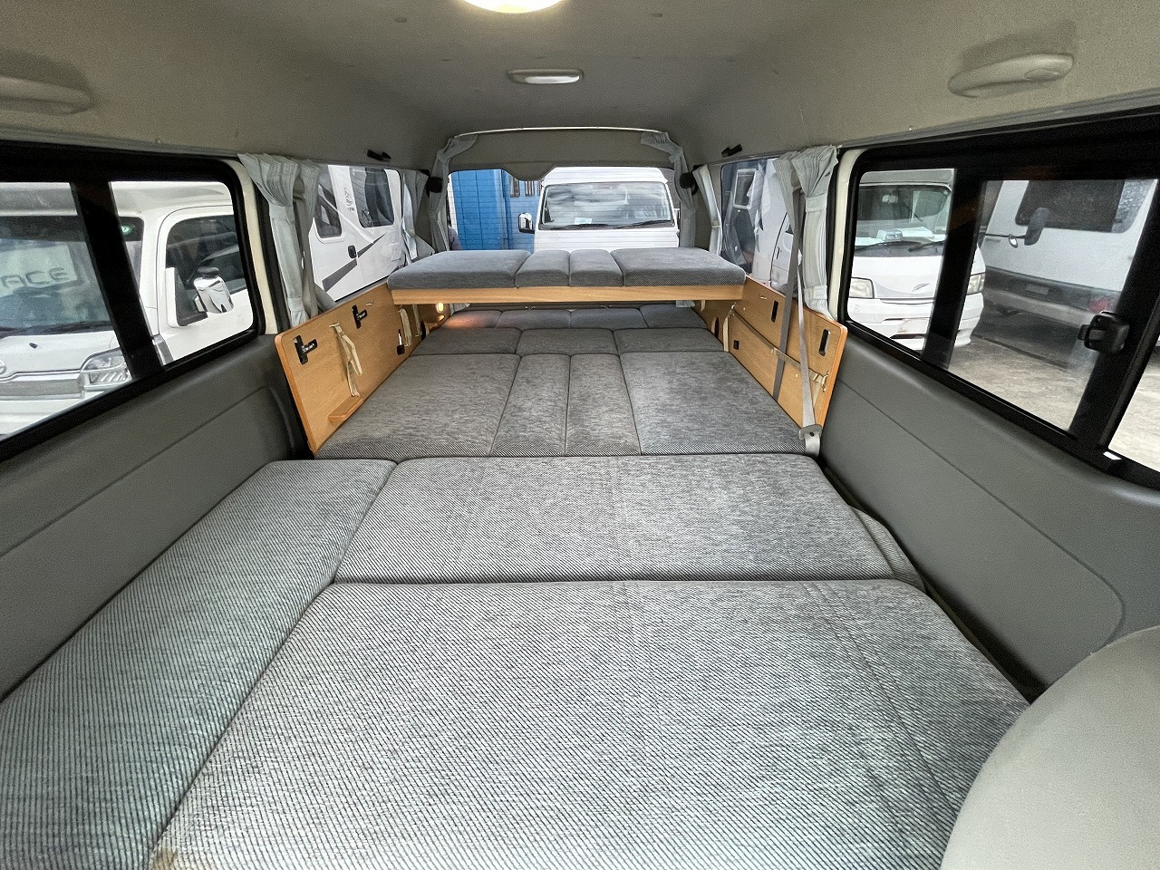 キャンピングカー バンコン ﾊｲｴｰｽ ﾘﾝｴｲ ﾊﾞｶﾝﾁｪｽ FFﾋｰﾀｰ 4WD