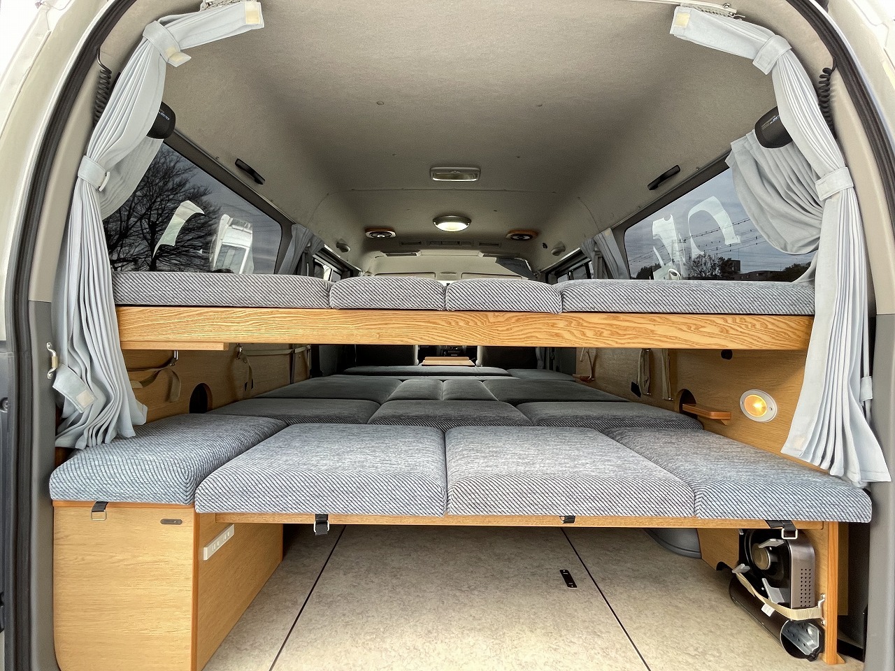 キャンピングカー バンコン ﾊｲｴｰｽ ﾘﾝｴｲ ﾊﾞｶﾝﾁｪｽ FFﾋｰﾀｰ 4WD