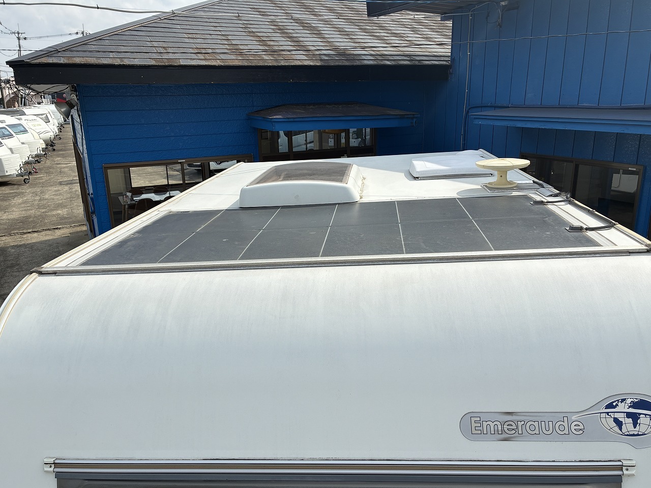 キャンピングカー トレーラー ﾄﾘｶﾞﾉｴﾒﾛｰﾄﾞ376 FFﾋｰﾀｰ ｳｲﾝﾄﾞｳAC