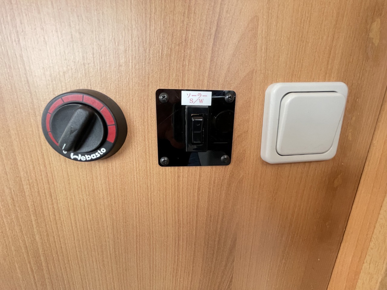 キャンピングカー トレーラー ﾄﾘｶﾞﾉｴﾒﾛｰﾄﾞ376 FFﾋｰﾀｰ ｳｲﾝﾄﾞｳAC