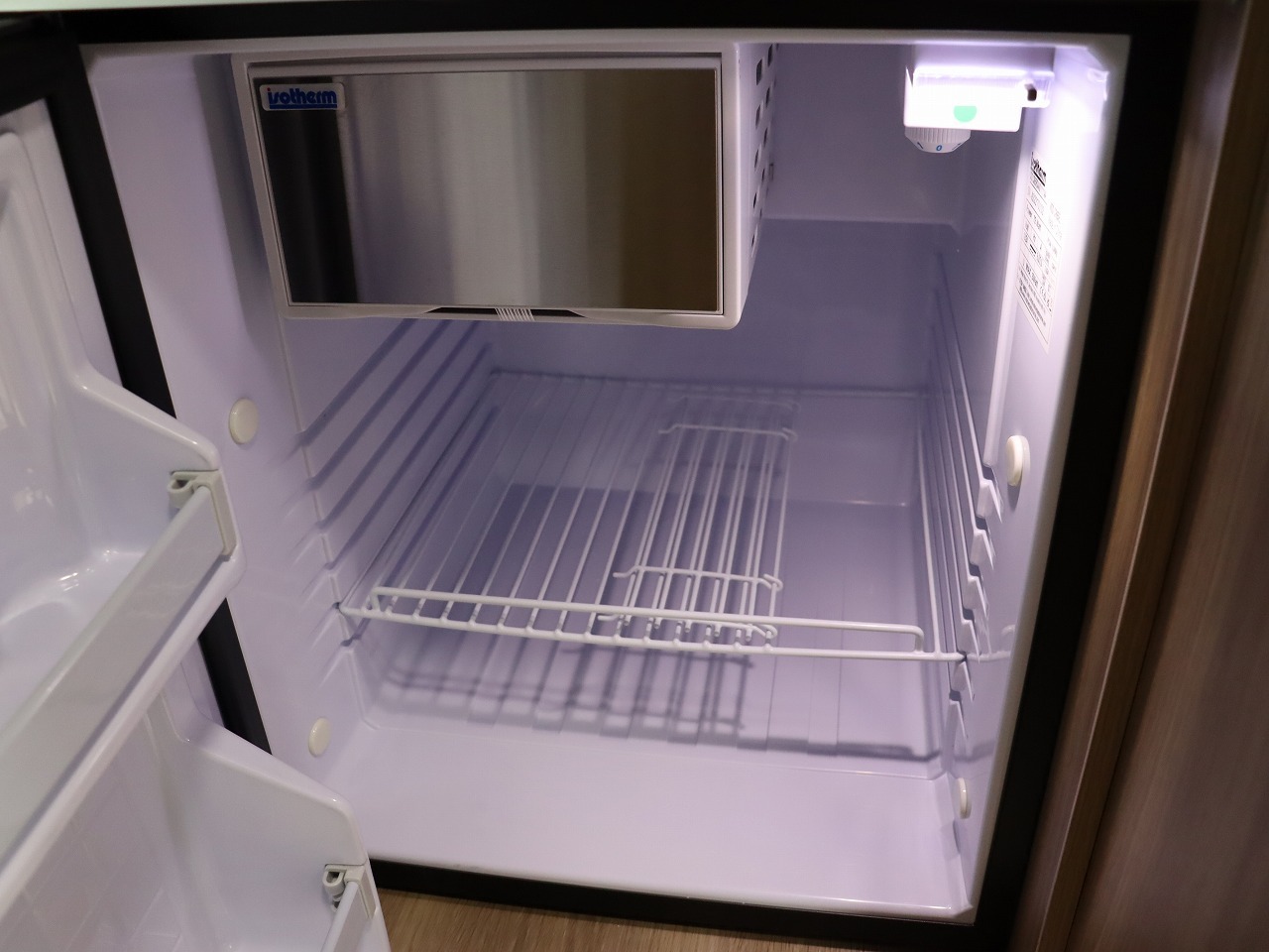 キャンピングカー キャブコン ｶﾑﾛｰﾄﾞｷｬﾝﾊﾟｰ厚木 ﾊﾟﾋﾟｰﾌﾙﾊｳｽ 4WD