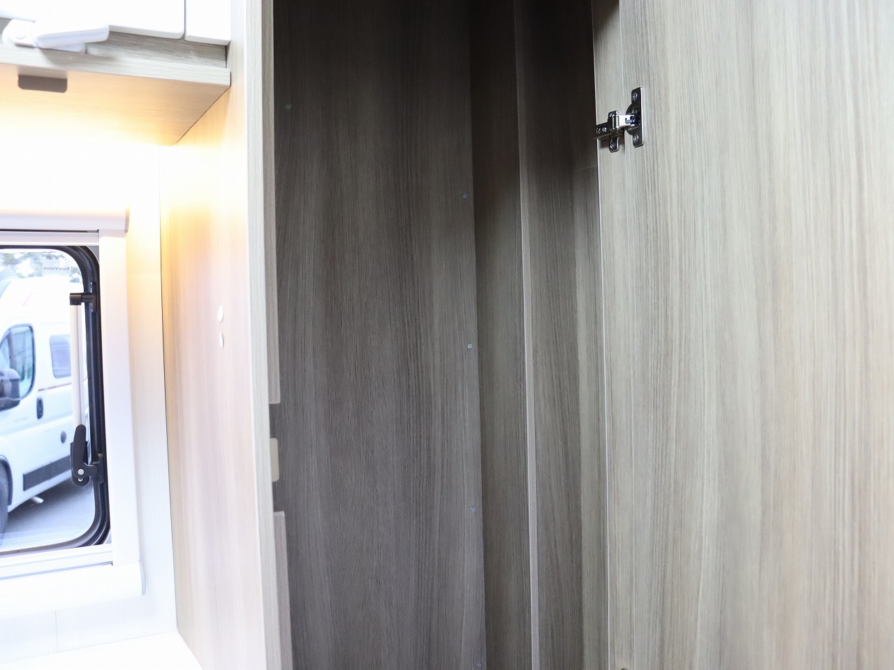 キャンピングカー キャブコン ｶﾑﾛｰﾄﾞｷｬﾝﾊﾟｰ厚木 ﾊﾟﾋﾟｰﾌﾙﾊｳｽ 4WD