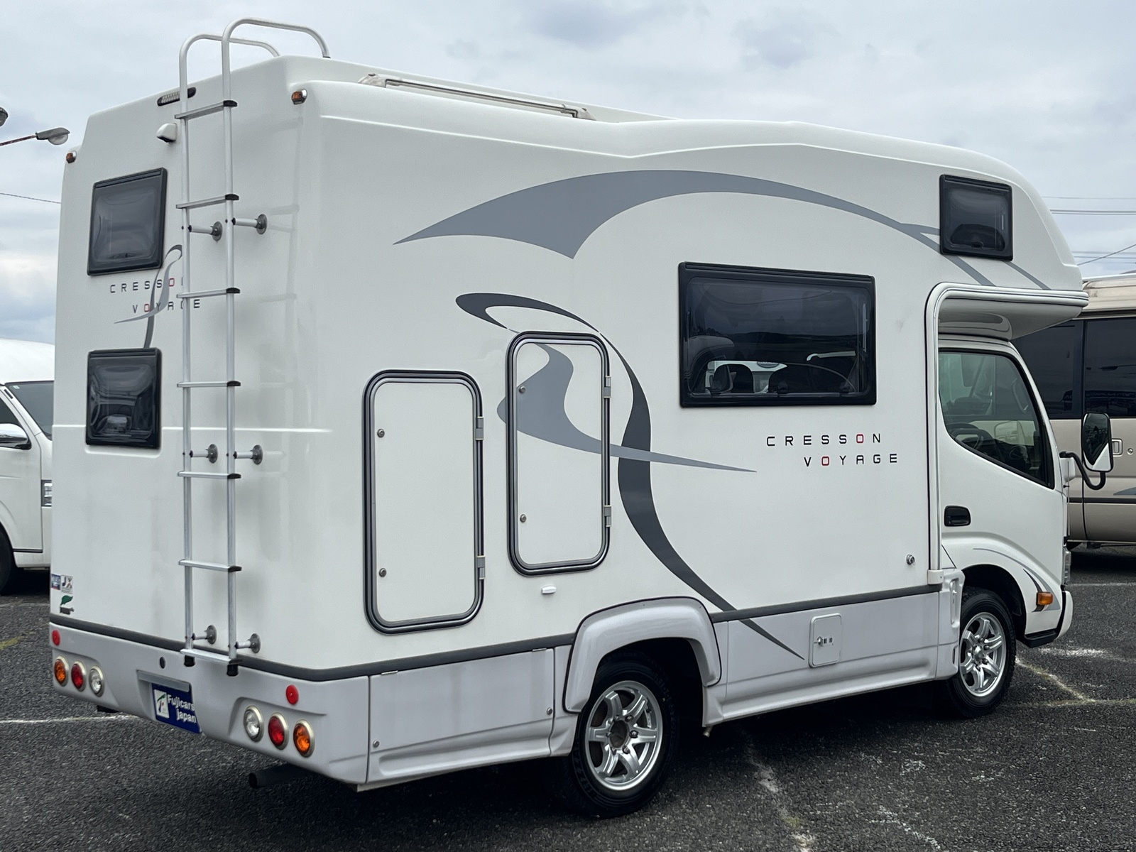 キャンピングカー キャブコン ﾅｯﾂRV ｸﾚｿﾝﾎﾞﾔｰｼﾞｭW 軽油2WD 1ｵｰﾅｰ