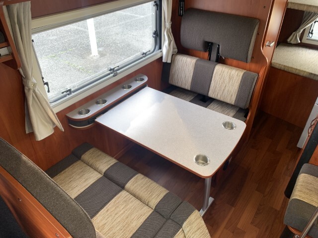 キャンピングカー キャブコン ﾅｯﾂRV ｸﾚｿﾝﾎﾞﾔｰｼﾞｭW 軽油2WD 1ｵｰﾅｰ