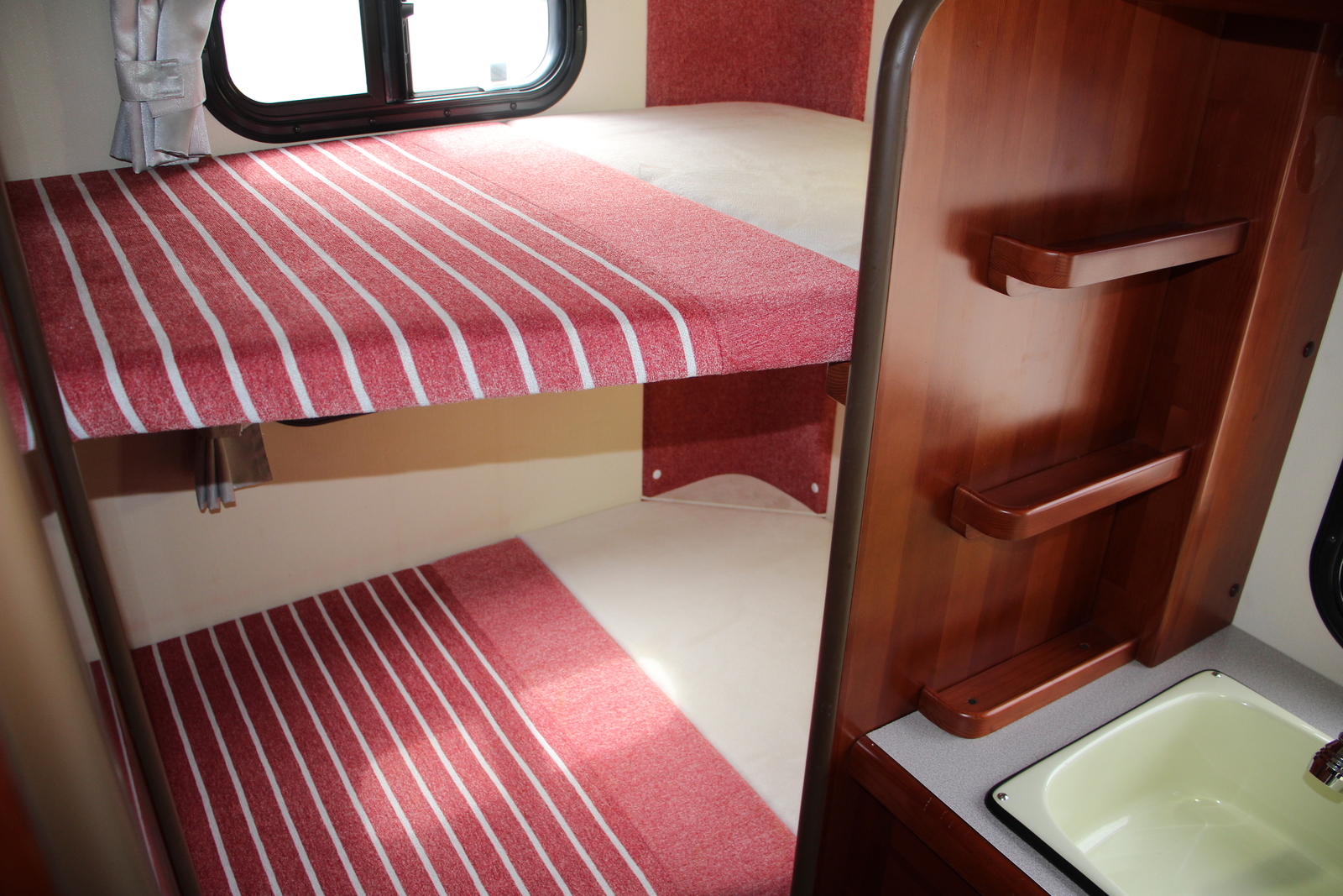 キャンピングカー キャブコン ﾊﾞﾈｯﾄ ﾅｯﾂRV ﾏｯｼｭW