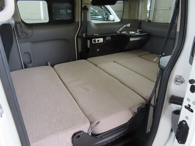 キャンピングカー バンコン NV200ﾊﾞﾈｯﾄ ｱﾈｯｸｽ ﾌｧﾐﾘｰﾜｺﾞﾝSS