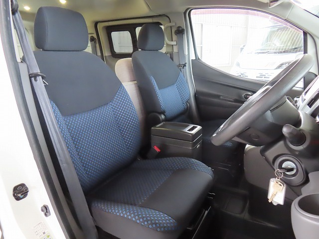 キャンピングカー バンコン NV200ﾊﾞﾈｯﾄ ｱﾈｯｸｽ ﾌｧﾐﾘｰﾜｺﾞﾝSS