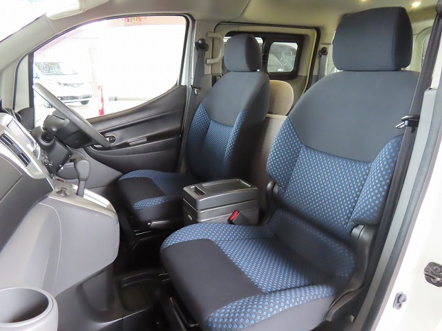 キャンピングカー バンコン NV200ﾊﾞﾈｯﾄ ｱﾈｯｸｽ ﾌｧﾐﾘｰﾜｺﾞﾝSS