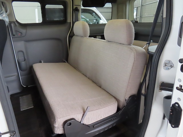 キャンピングカー バンコン NV200ﾊﾞﾈｯﾄ ｱﾈｯｸｽ ﾌｧﾐﾘｰﾜｺﾞﾝSS