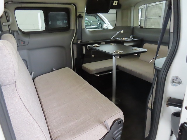 キャンピングカー バンコン NV200ﾊﾞﾈｯﾄ ｱﾈｯｸｽ ﾌｧﾐﾘｰﾜｺﾞﾝSS