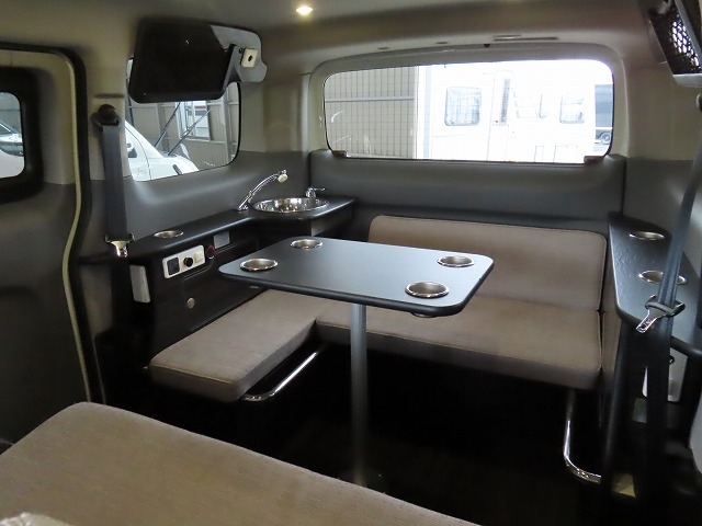 キャンピングカー バンコン NV200ﾊﾞﾈｯﾄ ｱﾈｯｸｽ ﾌｧﾐﾘｰﾜｺﾞﾝSS