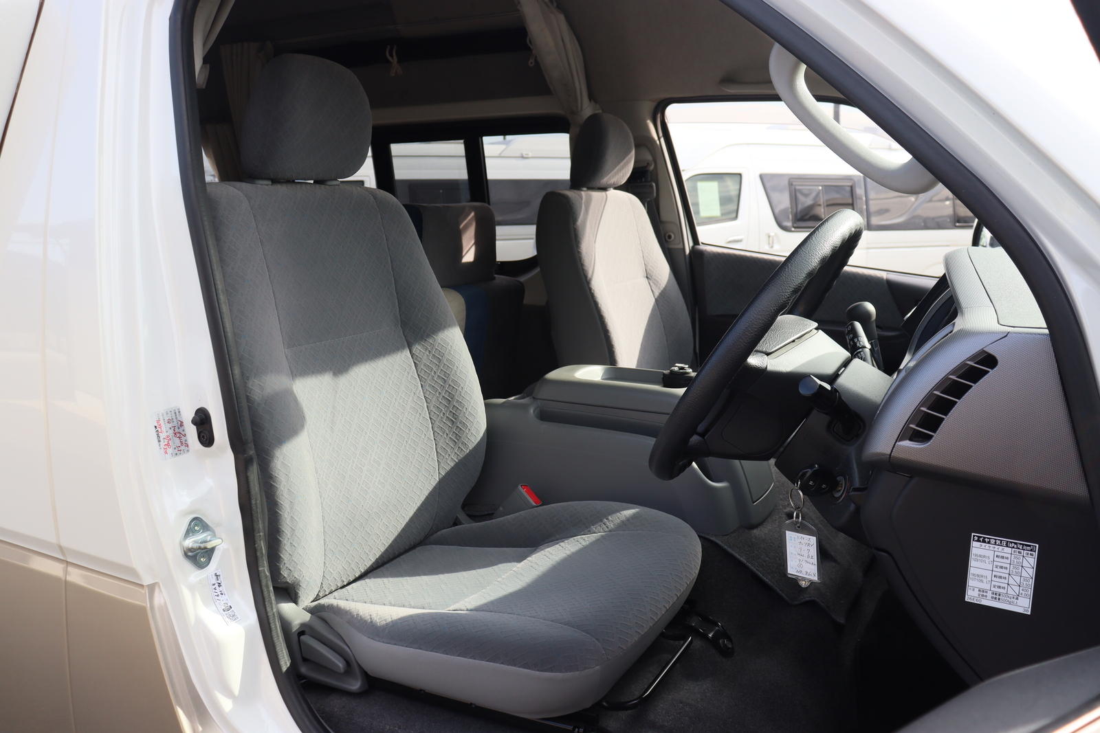 キャンピングカー バンコン ﾊｲｴｰｽ ﾅｯﾂRV ﾘｰｸ