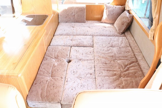 キャンピングカー バンコン ﾊｲｴｰｽ ｶﾄｰﾓｰﾀｰ ｵｰｸｻｲﾄﾞ 4WD