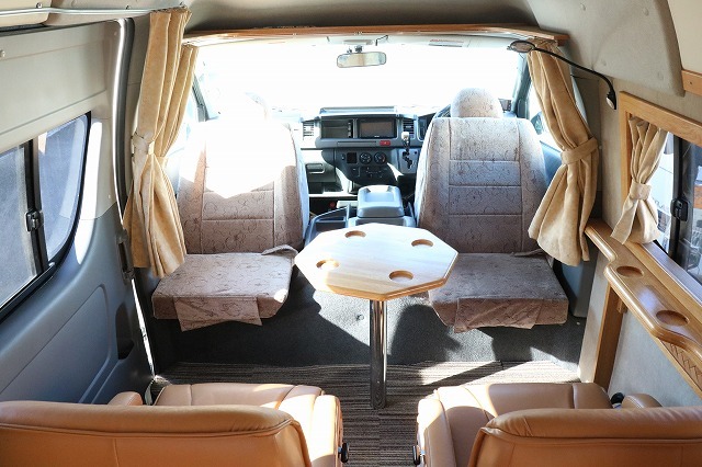 キャンピングカー バンコン ﾊｲｴｰｽ ｶﾄｰﾓｰﾀｰ ｵｰｸｻｲﾄﾞ 4WD