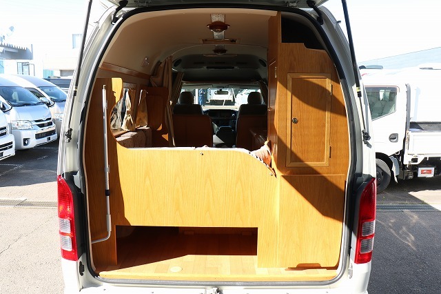 キャンピングカー バンコン ﾊｲｴｰｽ ｶﾄｰﾓｰﾀｰ ｵｰｸｻｲﾄﾞ 4WD