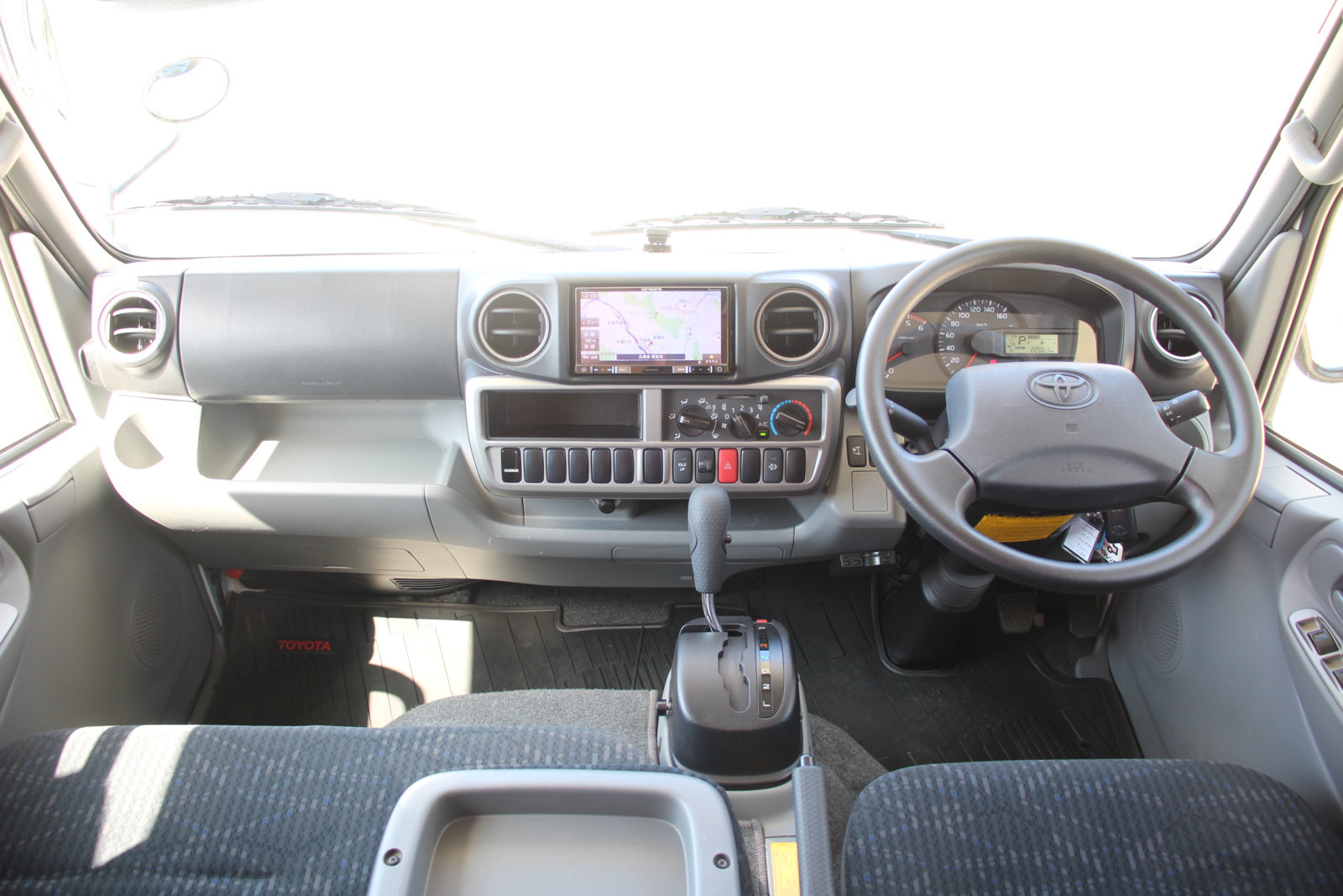 キャンピングカー キャブコン ｶﾑﾛｰﾄﾞ ﾅｯﾂRV ｸﾚｿﾝﾎﾞﾔｰｼﾞｭ