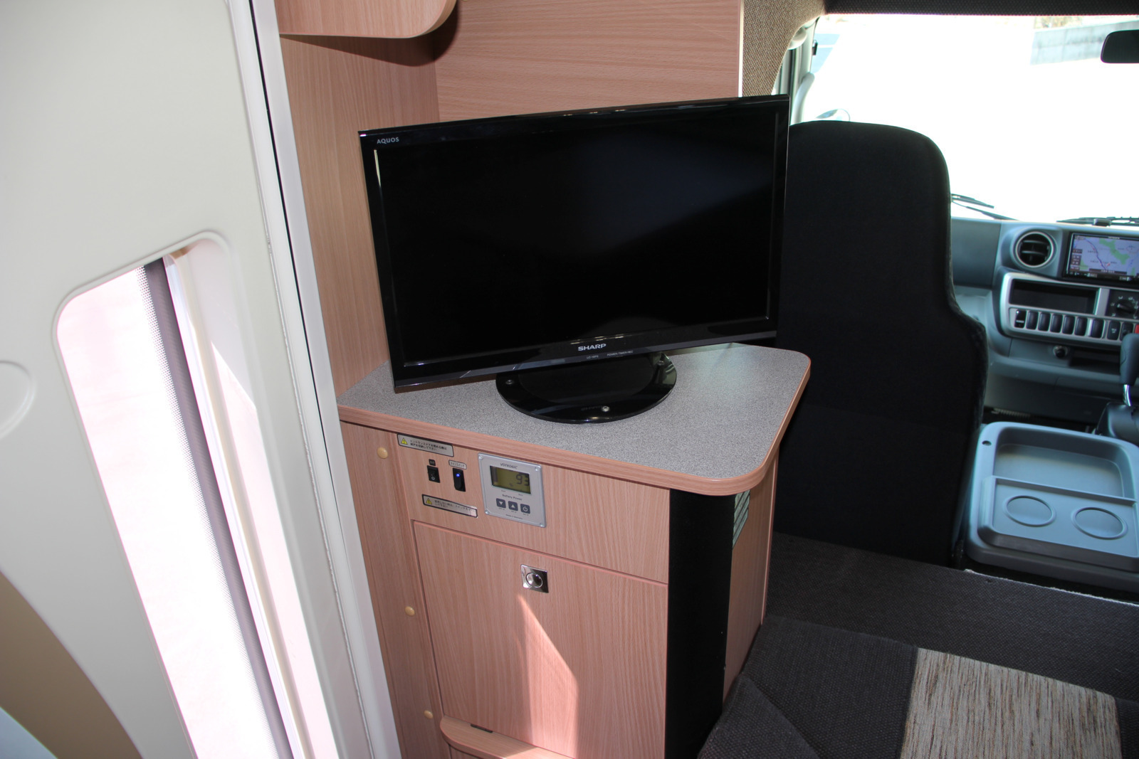 キャンピングカー キャブコン ｶﾑﾛｰﾄﾞ ﾅｯﾂRV ｸﾚｿﾝﾎﾞﾔｰｼﾞｭ