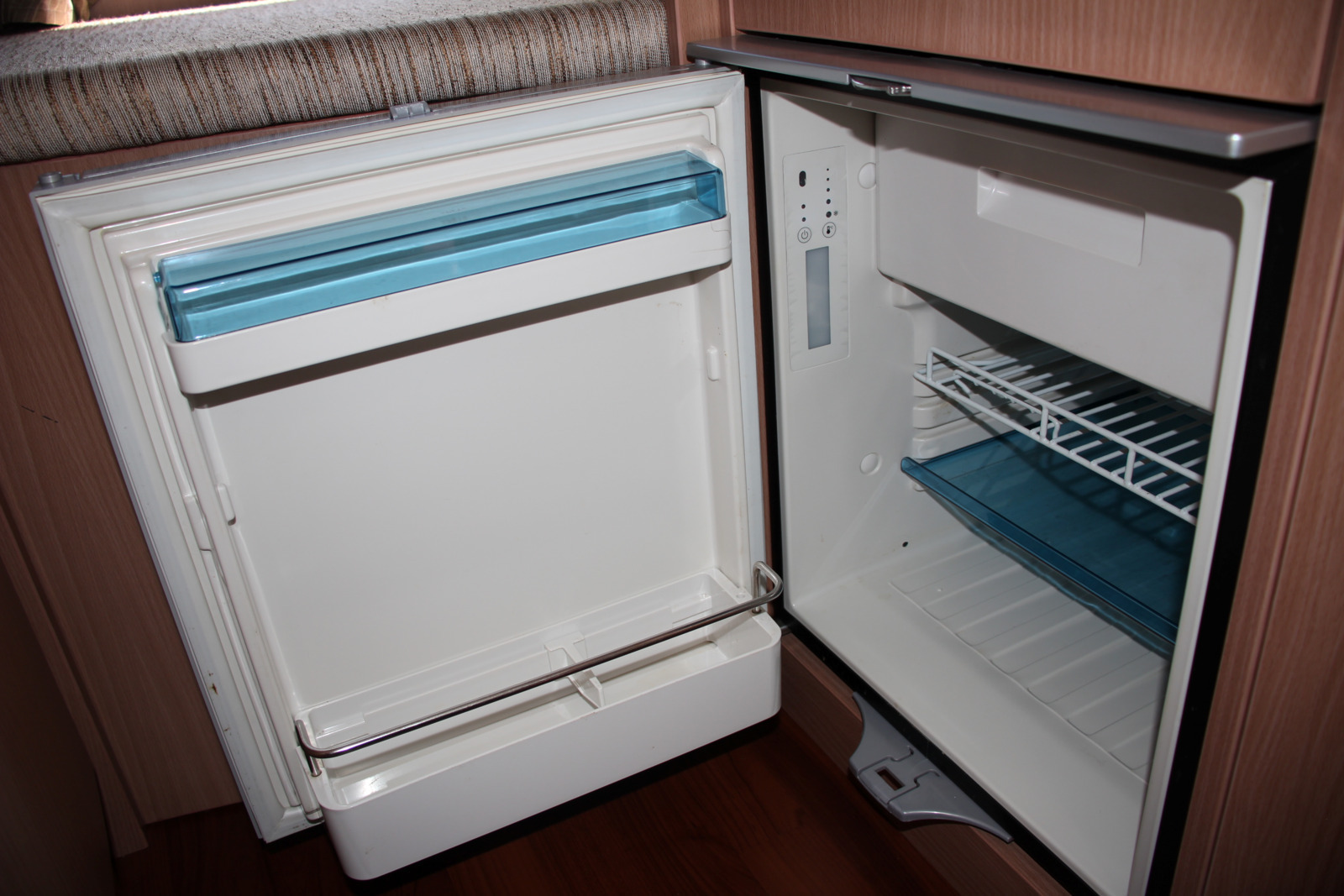 キャンピングカー キャブコン ｶﾑﾛｰﾄﾞ ﾅｯﾂRV ｸﾚｿﾝﾎﾞﾔｰｼﾞｭ