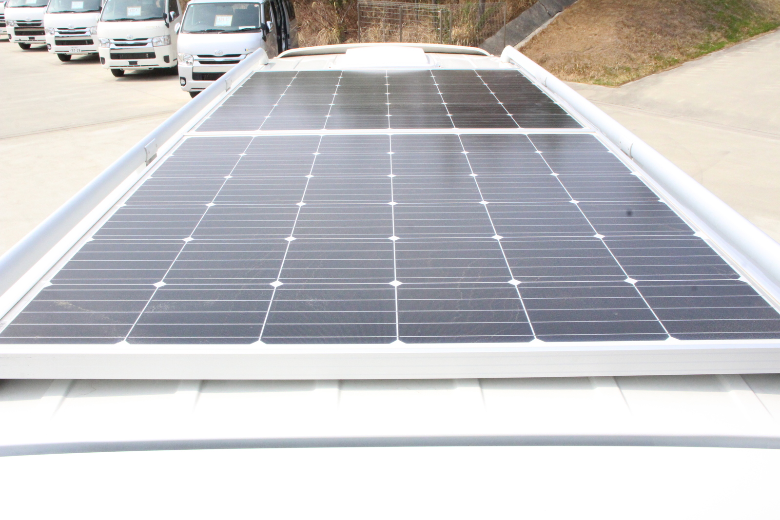 キャンピングカー バンコン ﾊｲｴｰｽRVﾋﾞｯｸﾌｯﾄ ﾘﾄﾙﾉｵｸﾀｰﾋﾞｱM 4駆