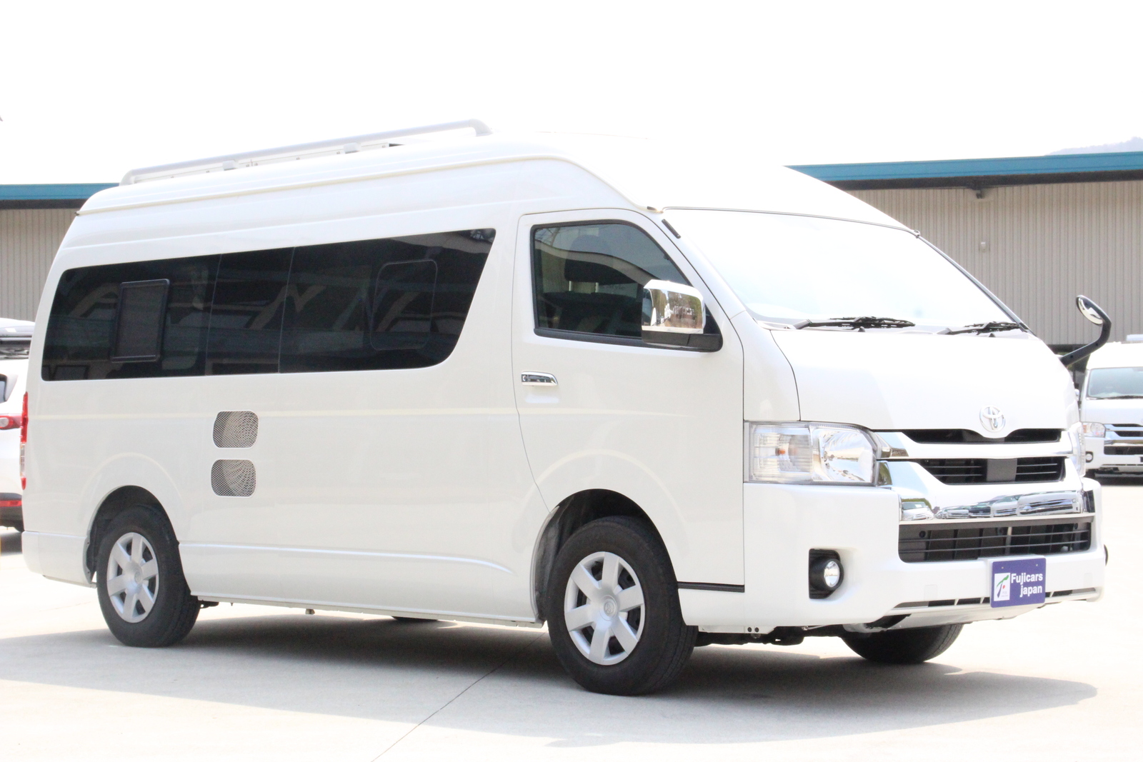 キャンピングカー バンコン ﾊｲｴｰｽRVﾋﾞｯｸﾌｯﾄ ﾘﾄﾙﾉｵｸﾀｰﾋﾞｱM 4駆