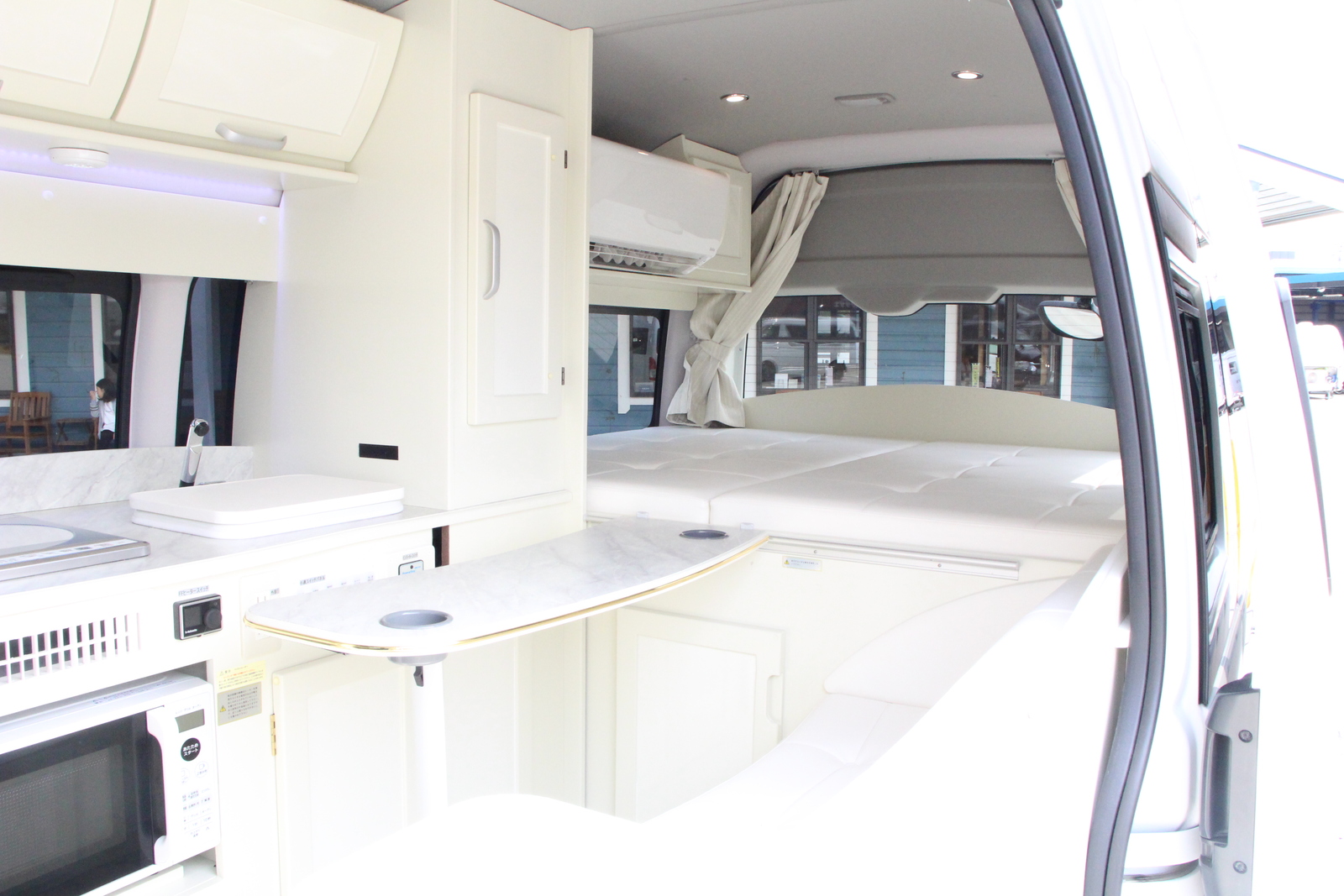 キャンピングカー バンコン ﾊｲｴｰｽRVﾋﾞｯｸﾌｯﾄ ﾘﾄﾙﾉｵｸﾀｰﾋﾞｱM 4駆