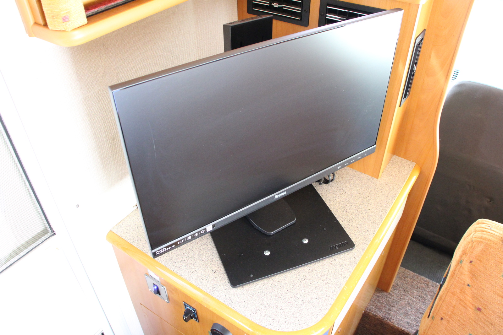 キャンピングカー キャブコン ﾗｲﾄｴｰｽ ﾊﾞﾝﾃｯｸ ｱﾄﾑ405