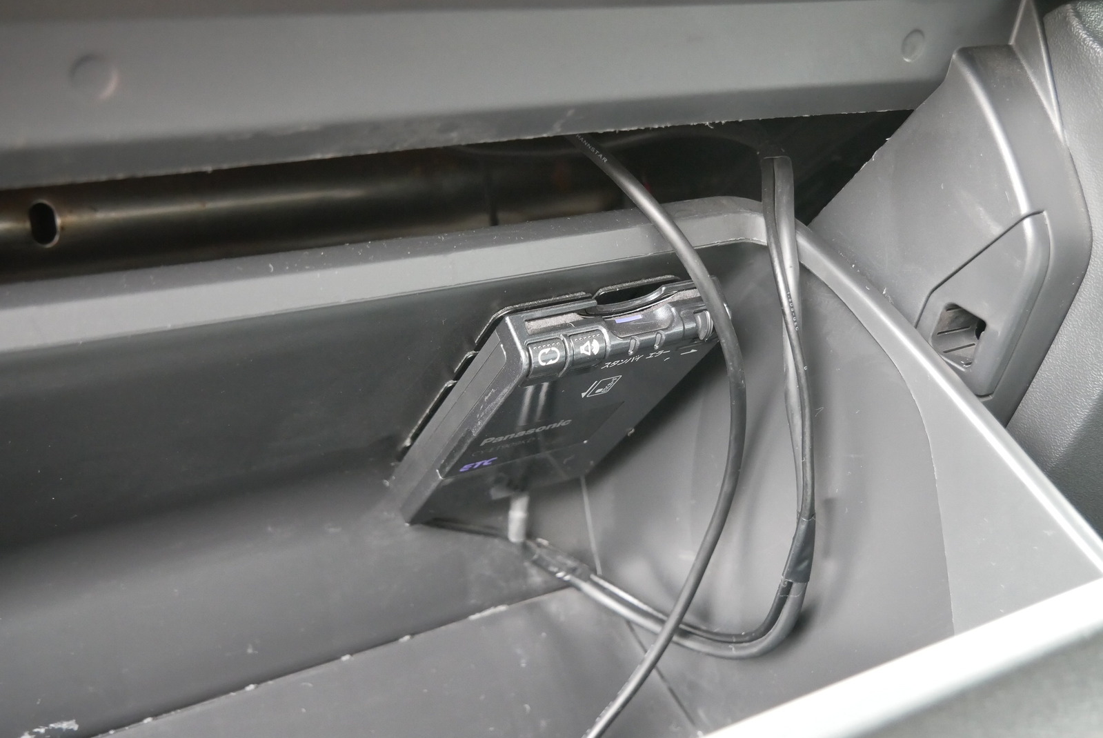 キャンピングカー バンコン ﾊｲｴｰｽ ｱﾑｸﾗﾌﾄ ｺﾝﾊﾟｽﾄﾞﾙｸ FFﾋｰﾀｰ