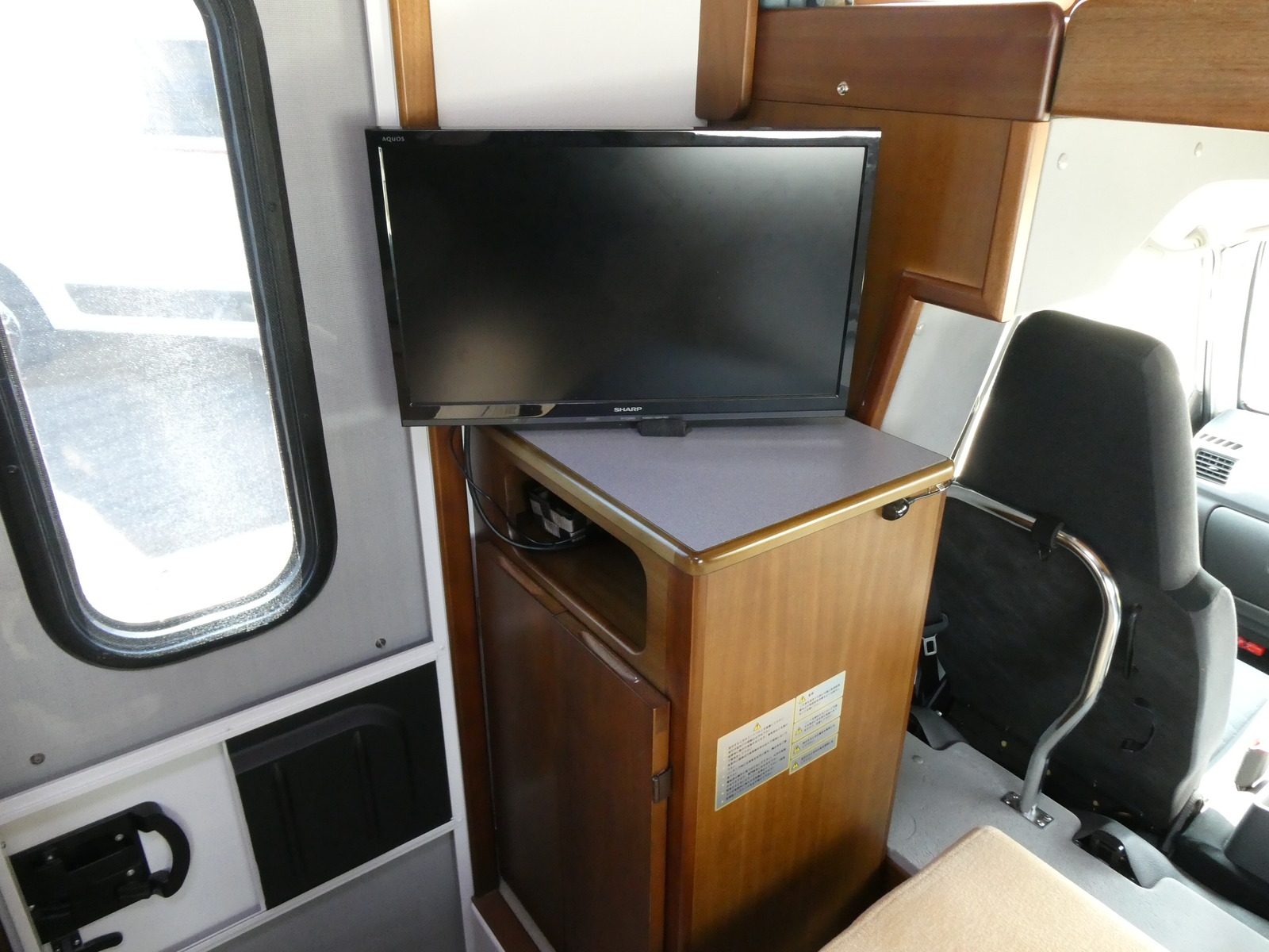 キャンピングカー キャブコン AtoZ　ｱﾐﾃｨ　ﾎﾟﾙﾄ　FF　ﾘｱｸｰﾗｰ　ｿｰﾗｰ