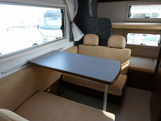 キャンピングカー キャブコン AtoZ　ｱﾐﾃｨ　ﾎﾟﾙﾄ　FF　ﾘｱｸｰﾗｰ　ｿｰﾗｰ