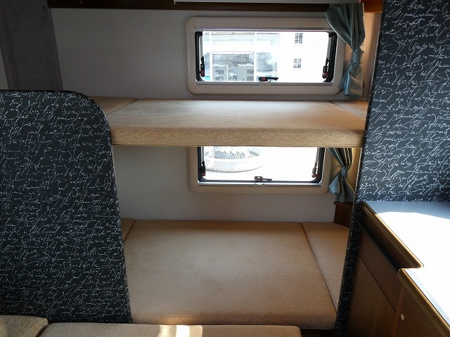 キャンピングカー キャブコン AtoZ　ｱﾐﾃｨ　ﾎﾟﾙﾄ　FF　ﾘｱｸｰﾗｰ　ｿｰﾗｰ