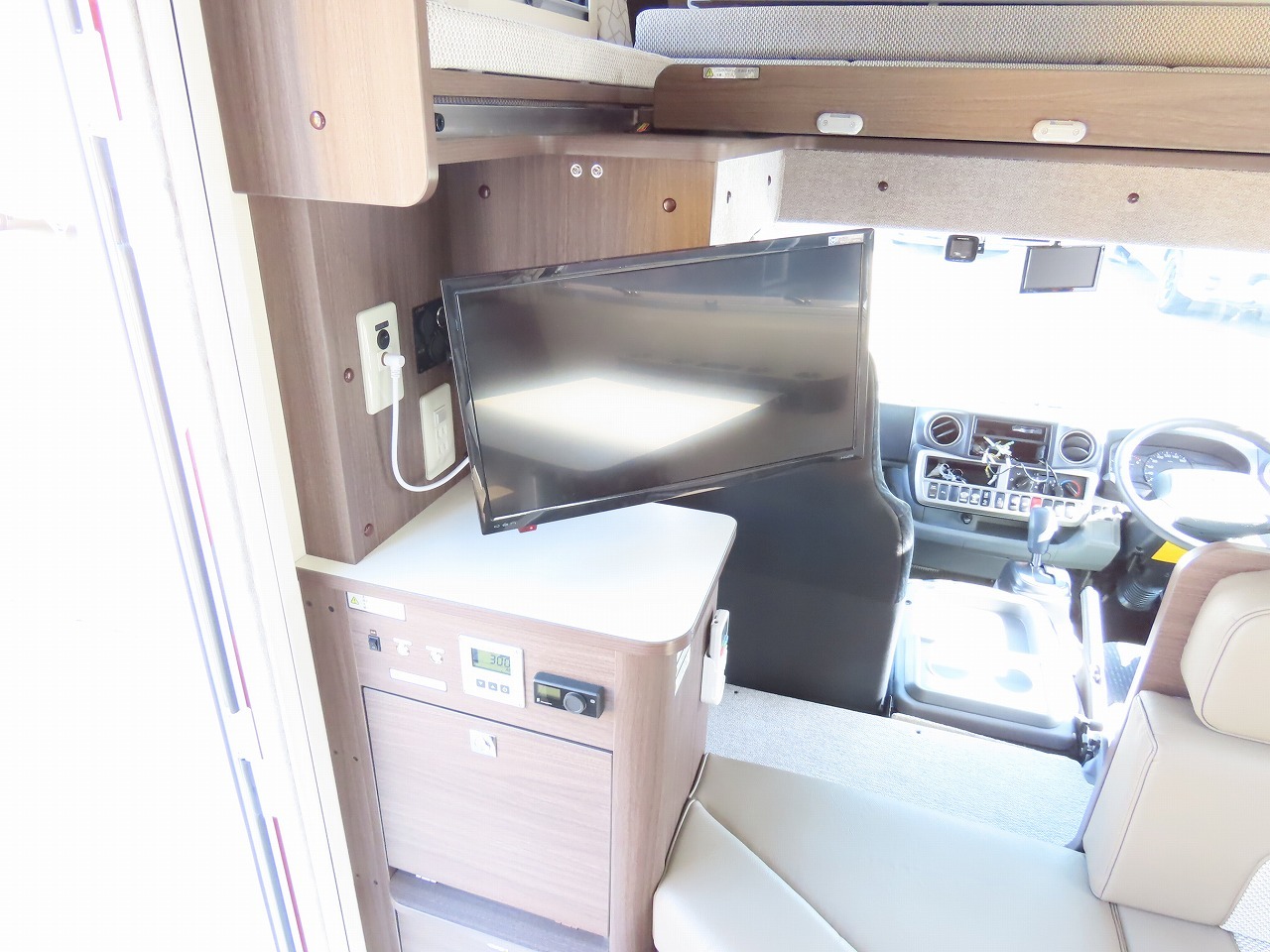 キャンピングカー キャブコン ｶﾑﾛｰﾄﾞ ﾅｯﾂRV ｸﾚｱ5.0X 4WD
