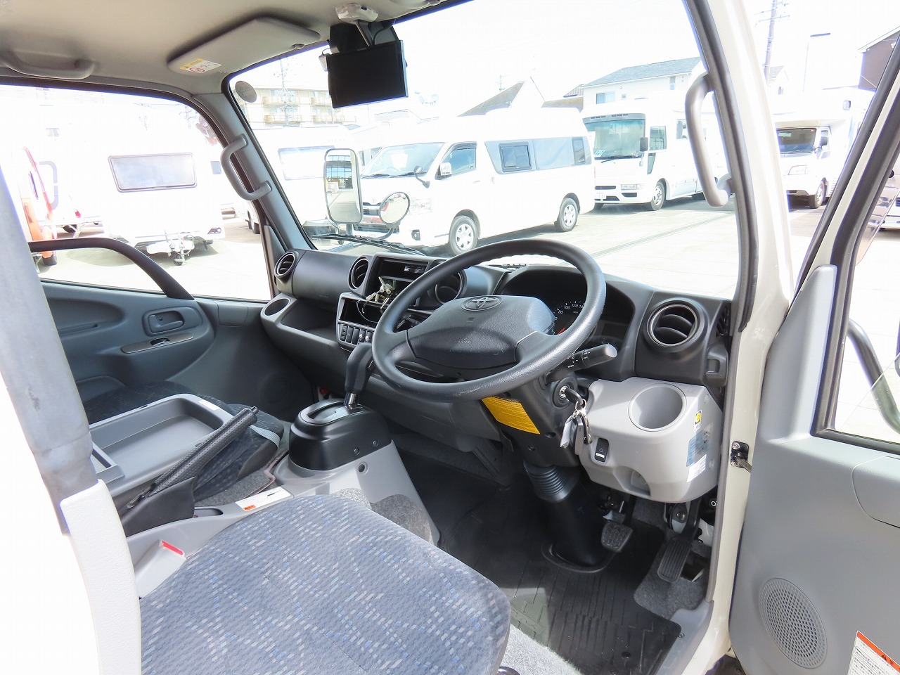キャンピングカー キャブコン ｶﾑﾛｰﾄﾞ ﾅｯﾂRV ｸﾚｱ5.0X 4WD