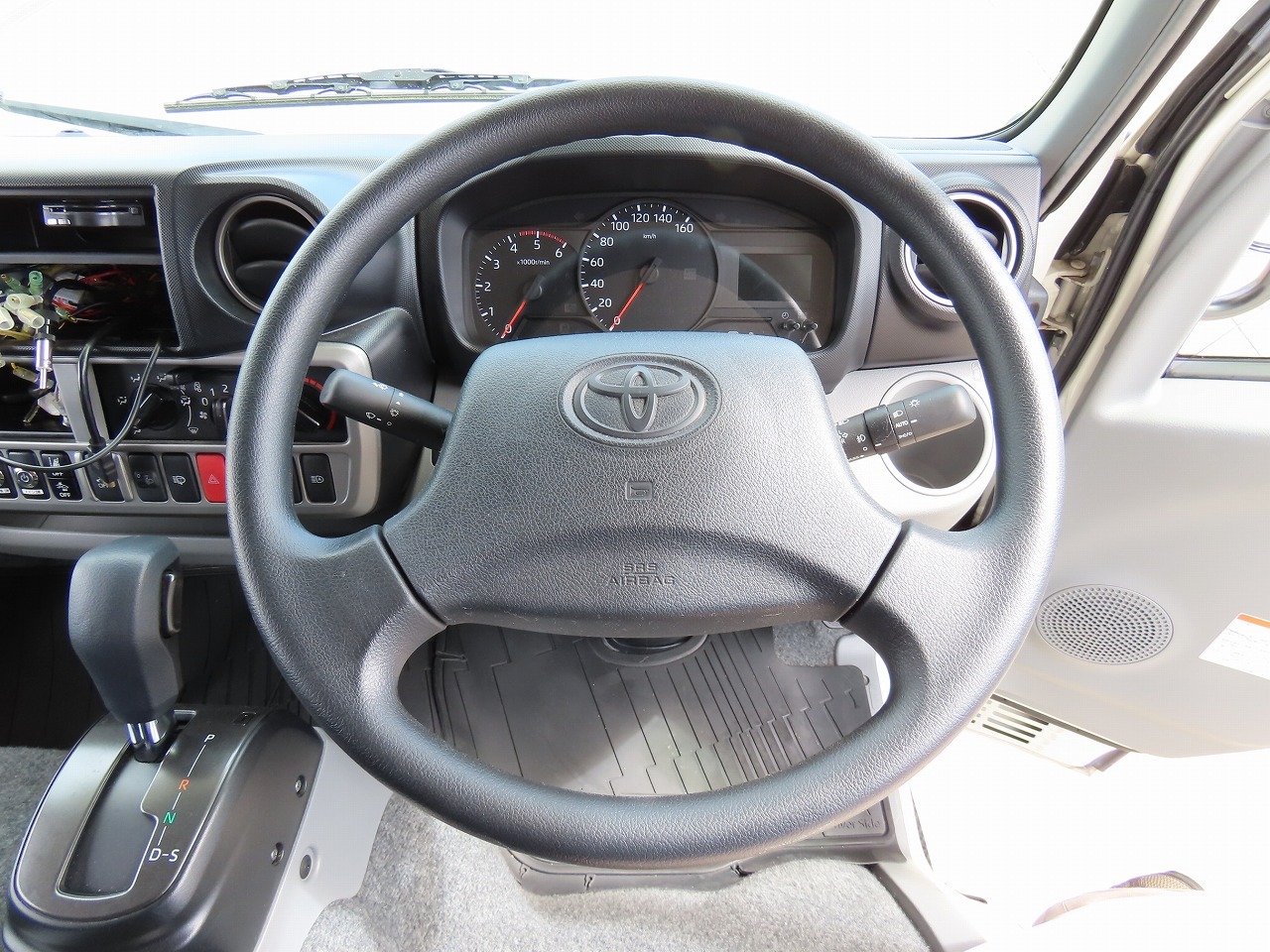キャンピングカー キャブコン ｶﾑﾛｰﾄﾞ ﾅｯﾂRV ｸﾚｱ5.0X 4WD