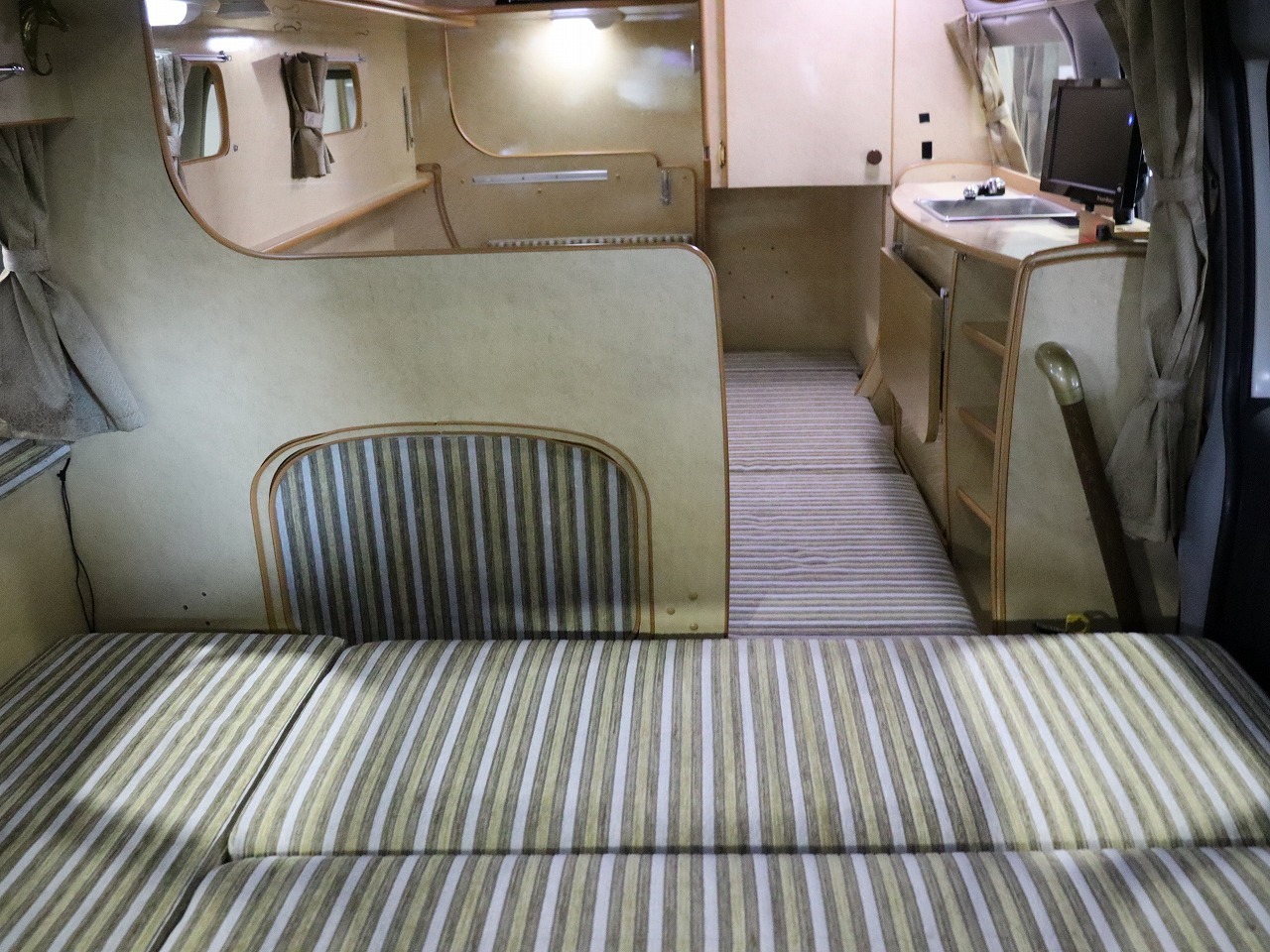 キャンピングカー バンコン ﾊｲｴｰｽ ﾉｰｽﾗｲﾌ 大地LG改 4WD　FF