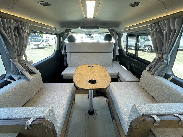 キャンピングカー バンコン ﾊｲｴｰｽ FOCS DS-F FFﾋｰﾀｰ 冷蔵庫 4WD